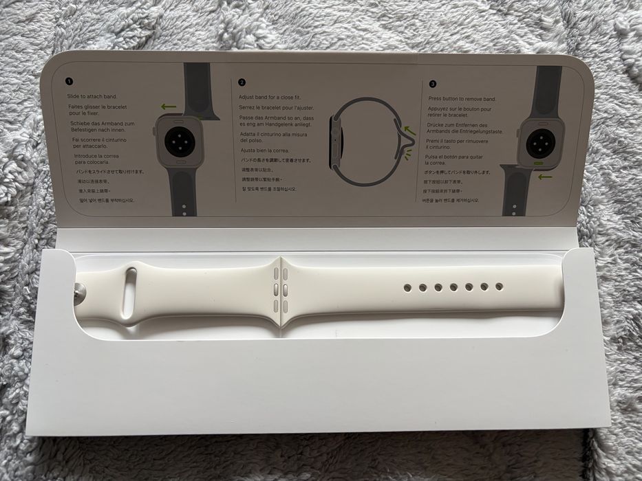 Каишка за часовник Apple - Starlight Sport Band M/L