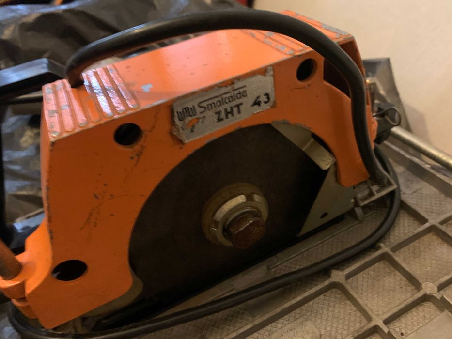 vand diferite drujbe si unelte electrice