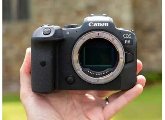 Canon EOS R6 – КАТО НОВ 10/10 Пълен фабричен комплект + Подаръци!