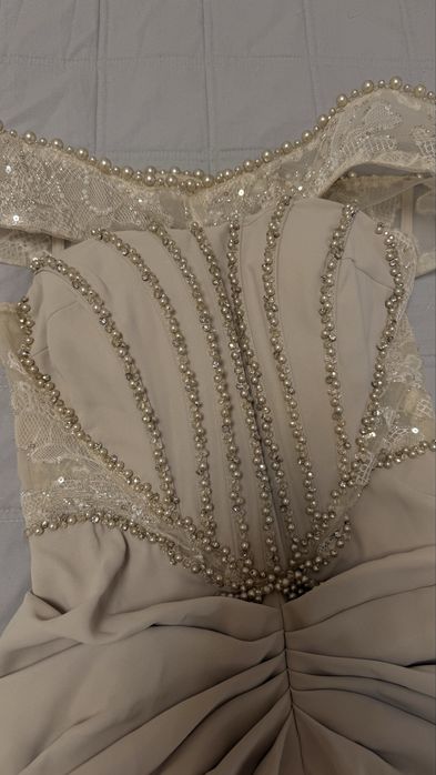 Официална рокля