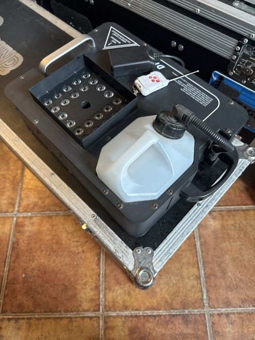 Masina de fum verticala  DMX