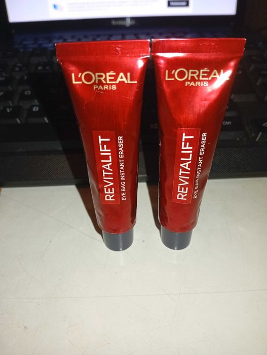 L`oreal Paris Revitalift crema tratament pentru cearcane/ochi umflati 15 mL made in Germany