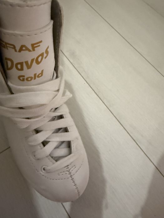 Фигурни кънки GRAF Davos Gold – размер 31