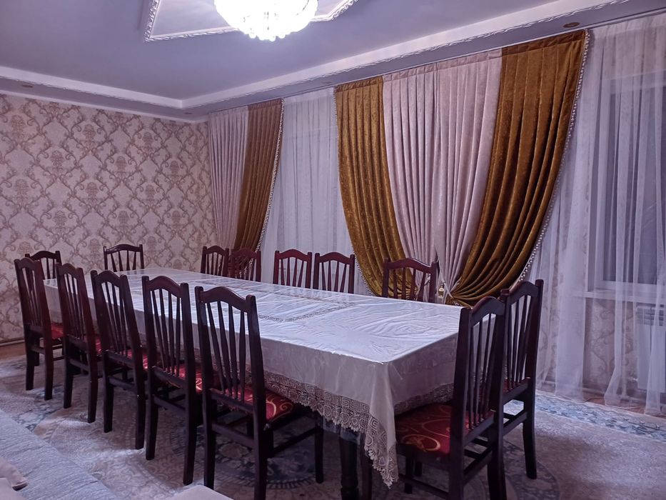 Столы стулья , скатерть продаются