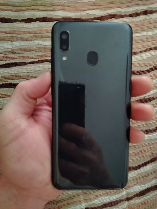 Самсунг а20 хорошем состоянии