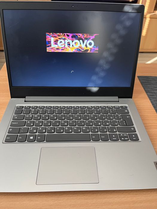 Lenovo ideapad 1