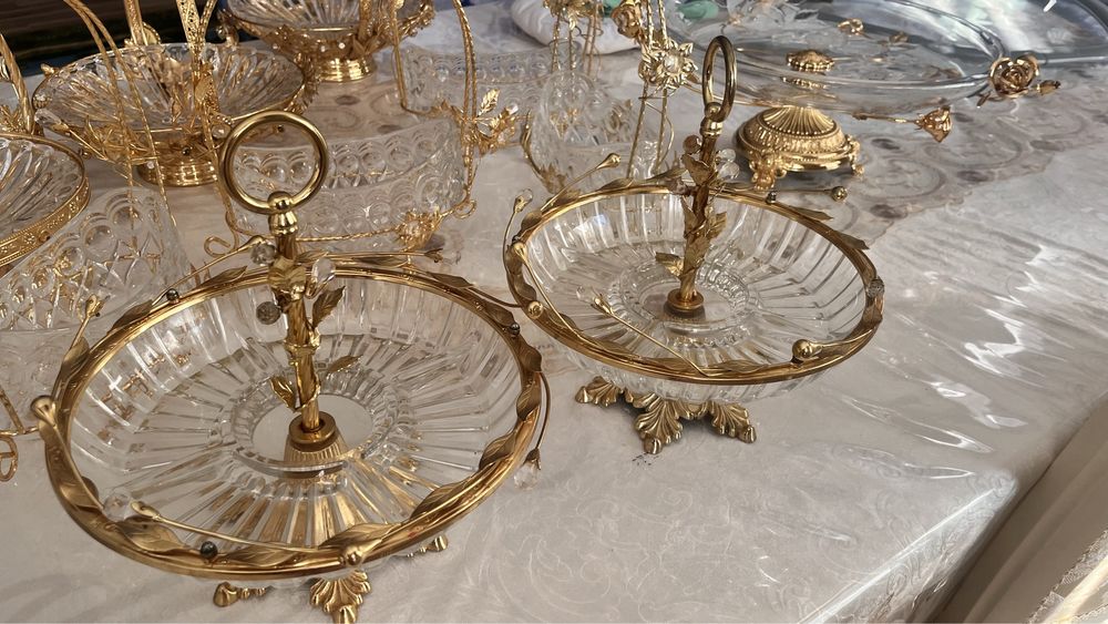 Продаются каждая за 10 000