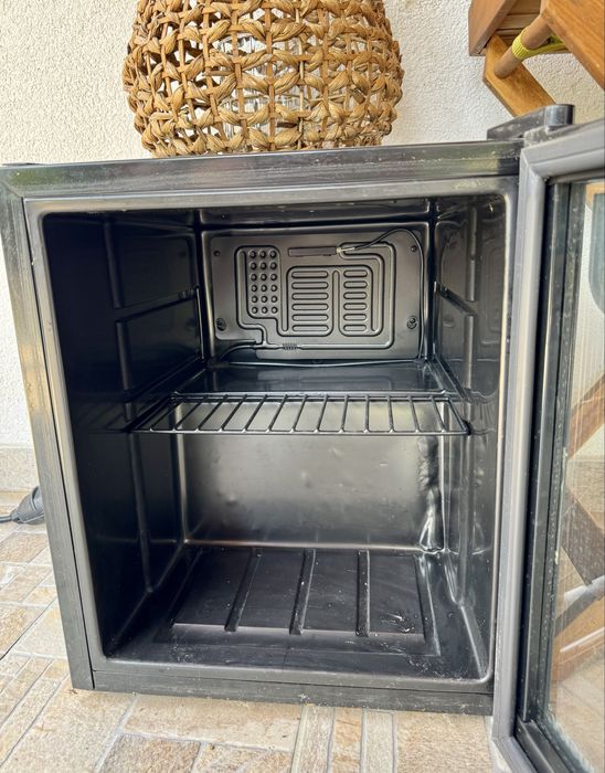 Mini Frigider Bere Terasa