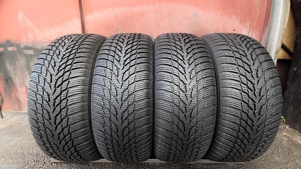 4бр. зимни гуми 205/55/16 Nokian Snowproof
dot24