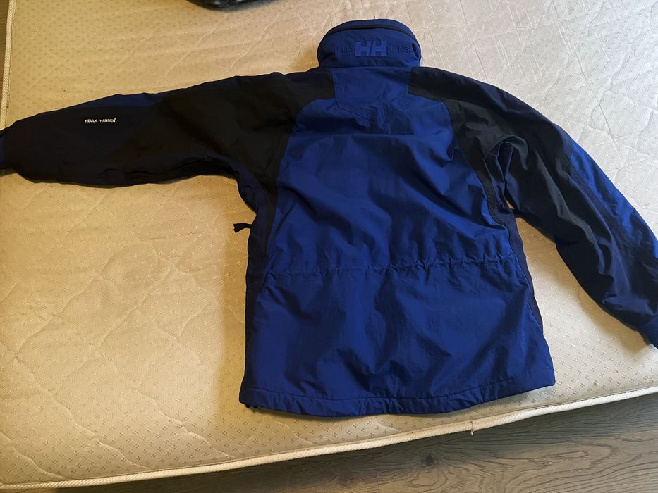 Оригинална супер запазена шуба H&H Helly Hansen