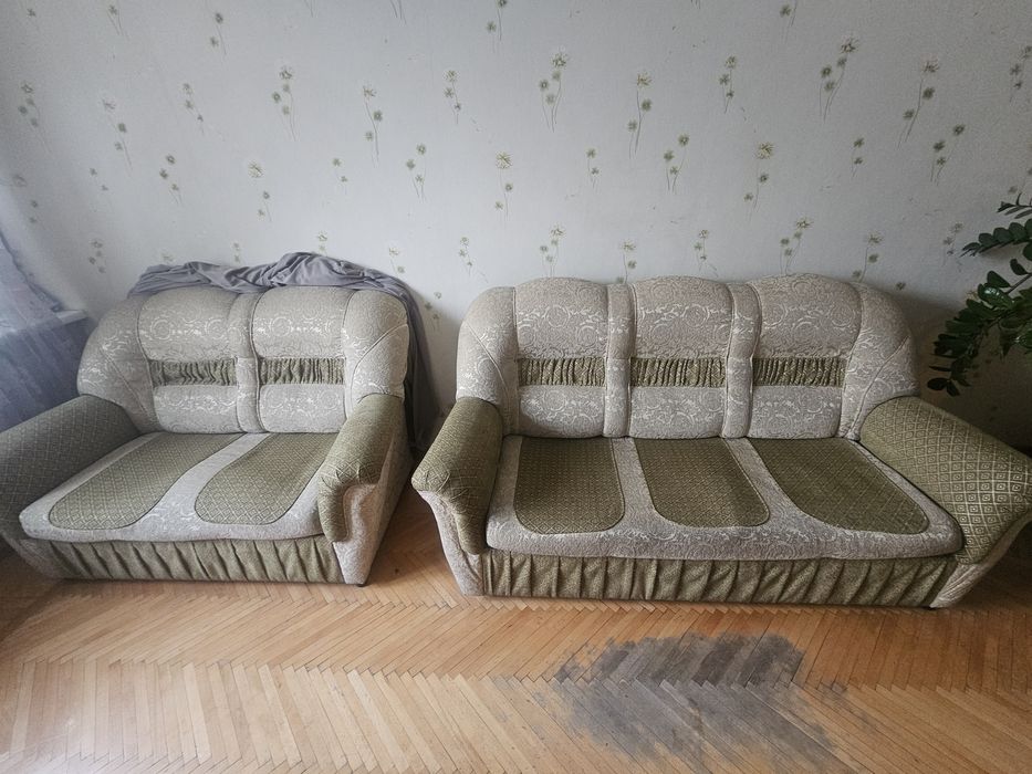 Диван-кровать и кресло