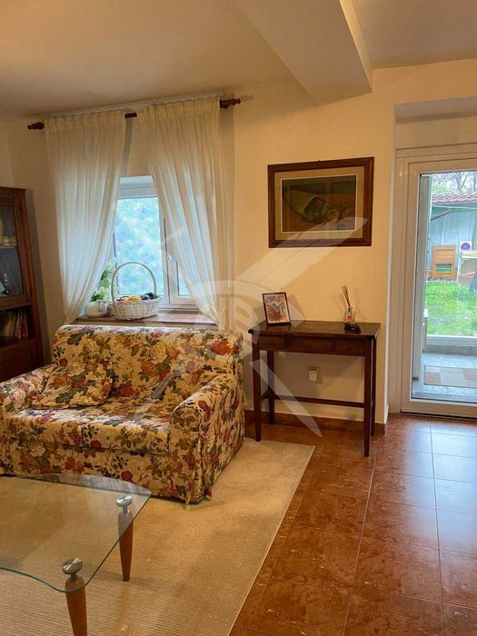 Къща в Кючук Париж! 70426