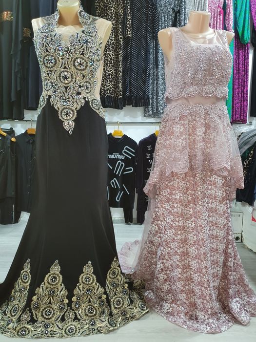 Vecherni kuylaklar ansamblga kiysa ham buladi