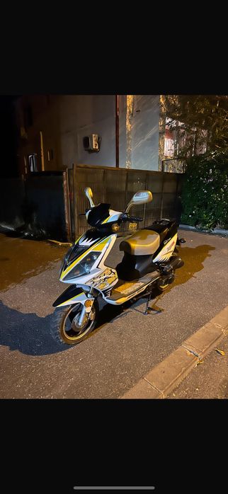 Vand scuter 49cc 2009 cu Acte si Fiscal