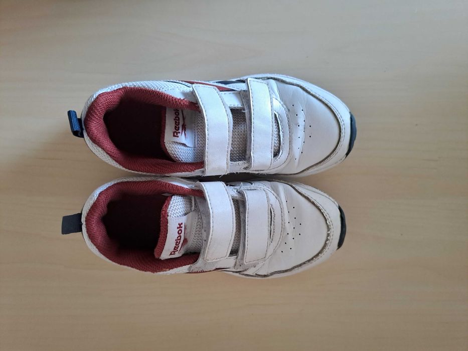 Reebok детски маратонки, 28 номер