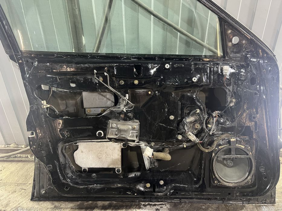 Митсубиси Галант 8, Водительская дверь