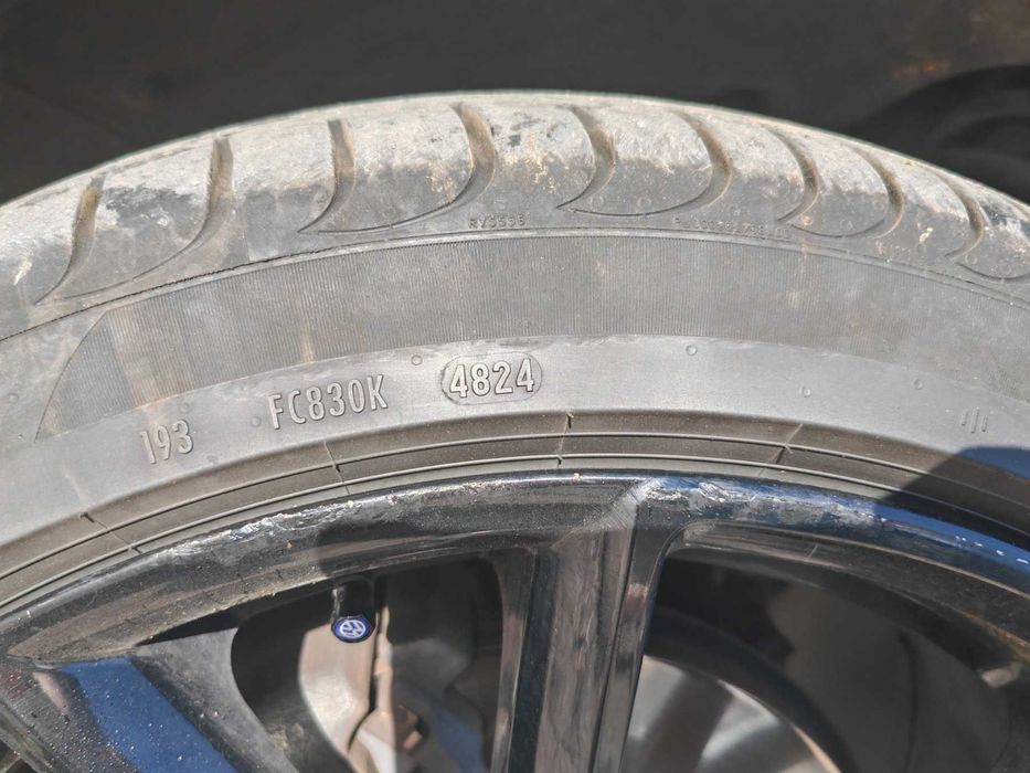 Джанти 19" 8,5J19 5x112 с нови гуми Pirelli Powergy 235/40R19 VW, AUDI