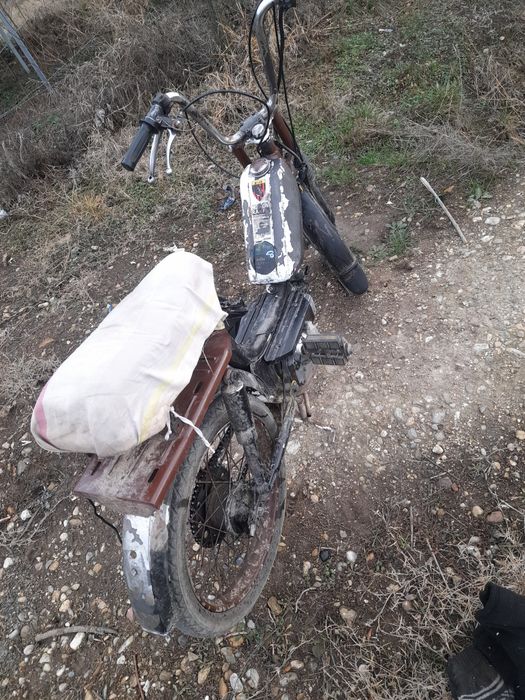 Vând motoretă merge bine