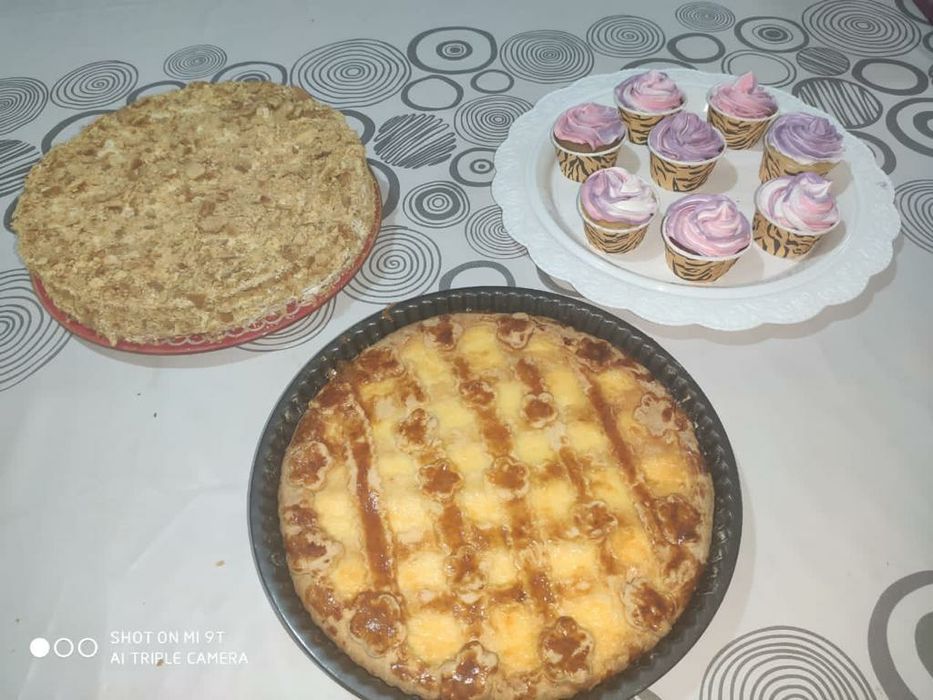 Торты пирожные сметаник