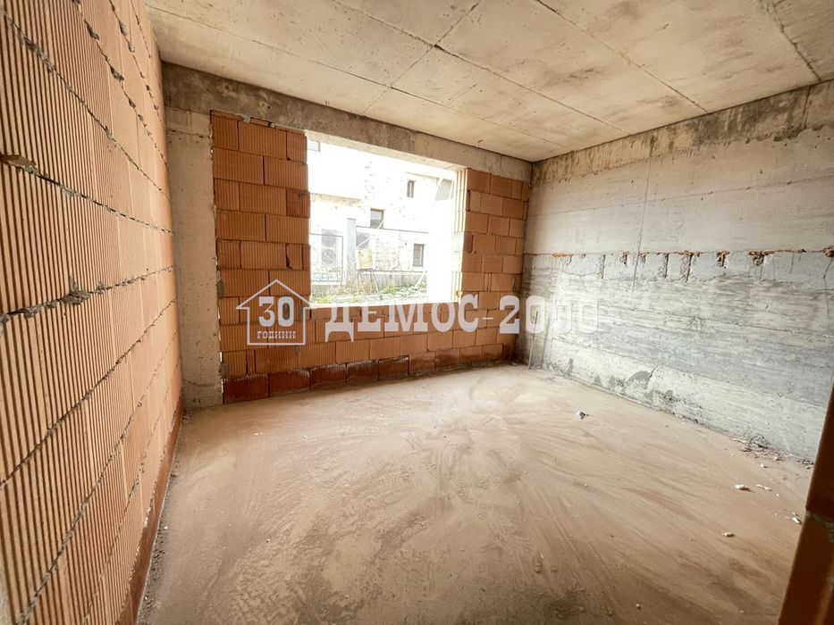 Продава се Тристаен апартамент в Варна, м-т Траката - 87 кв.м за 1244 €/кв.м - Снимка #3