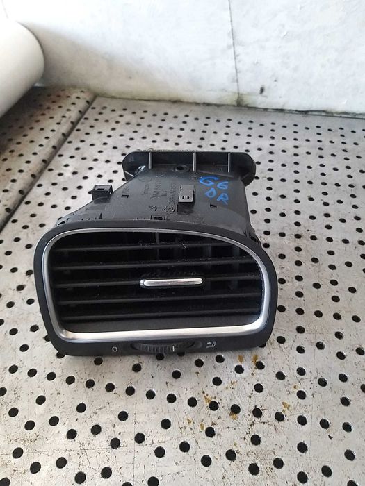 Grila ventilatie bord dreapta vw golf 6 5k 5k0819710 5k0819704