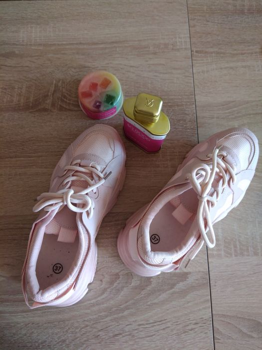 Розови дамски маратонки, цикламени Asics