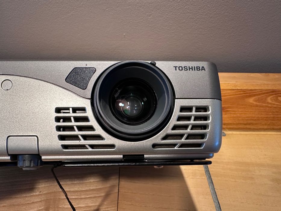 Проектор Toshiba TLP-T50