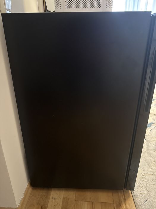 Frigider vinuri Caddy