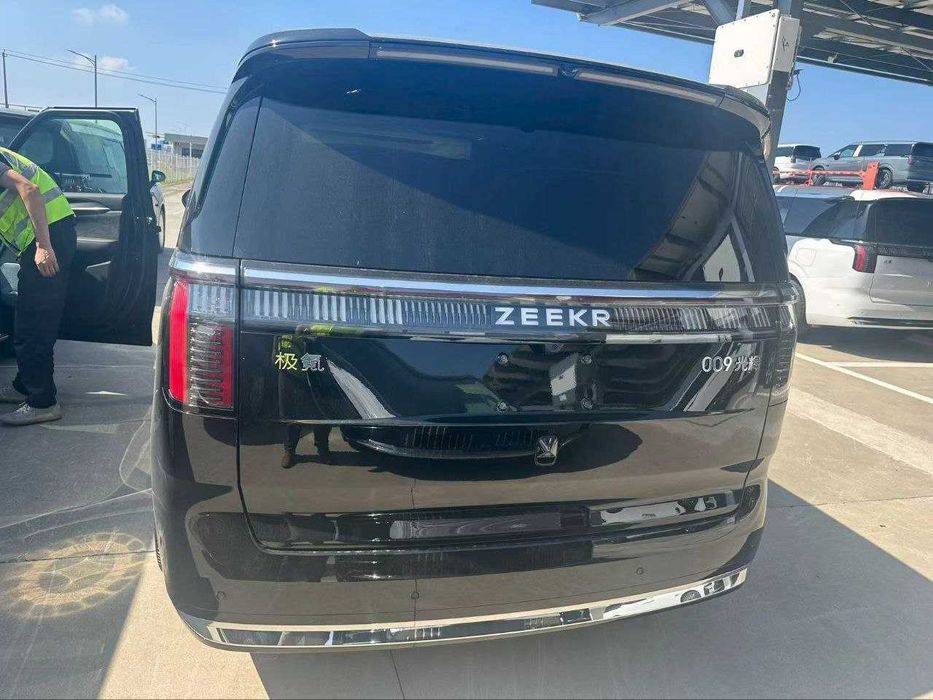 Zeekr 009 Glory Edition 4WD CIP Tashkent 108 800y.e