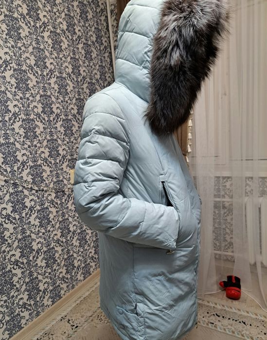 Продам женскую куртку