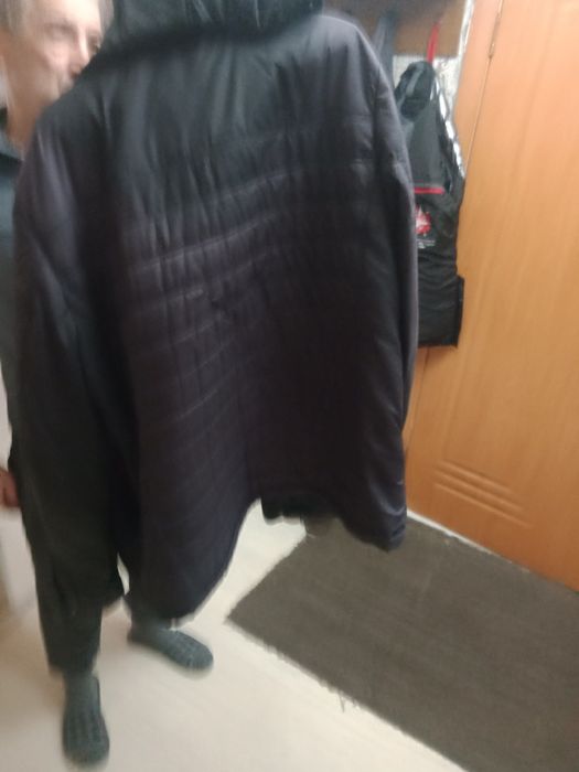 Куртка б у в нормальном состоянии