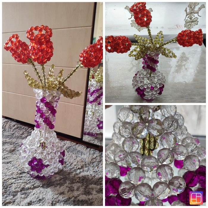 Ваза с  цветами интерьерная