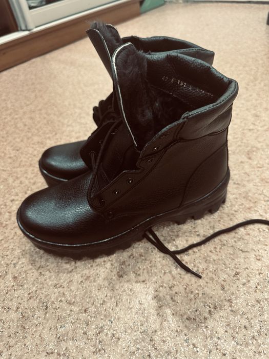 Продам берцы зимнии