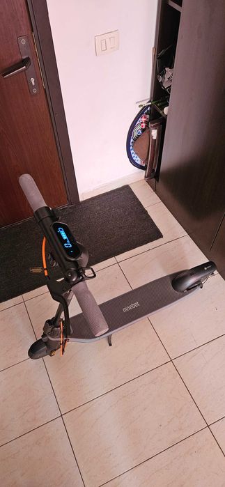 Trotineta Ninebot E2 Plus