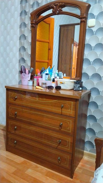 Спальный гарнитур