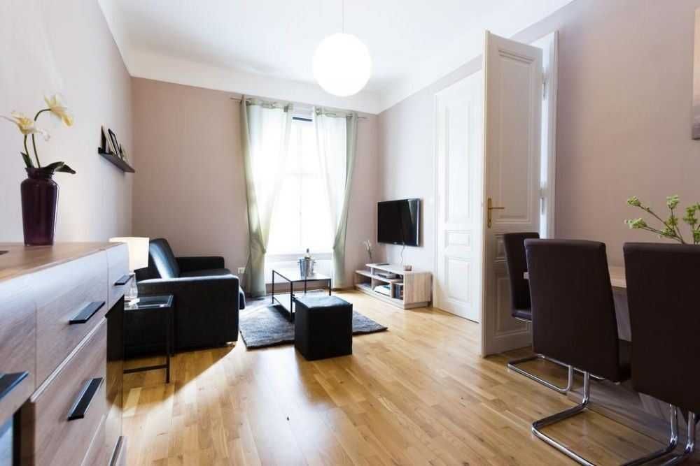 Тристаен апартамент в кв. Зона Б - 18