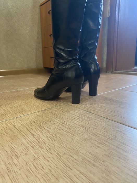 Продам сароги 38 размер