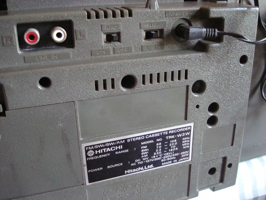 HITACHI - Trk -W3W. Made in Japan - 1985 год.