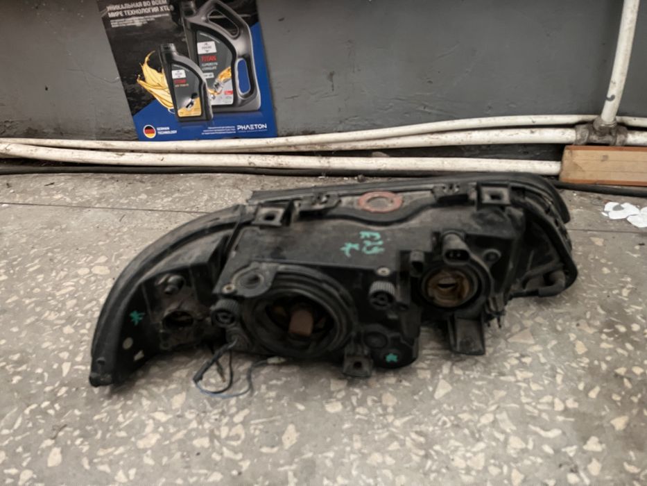Лева фара bmw e39