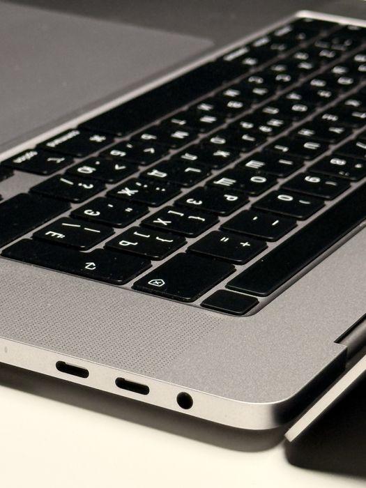 Macbook Pro 16 i9 16gb/1tb 5500xt 4gb