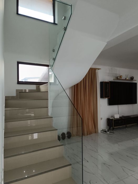 Inchiriez casa Otopeni