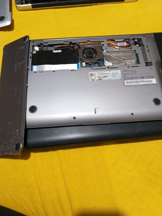 Laptop piese ipad samsung ,toshiba