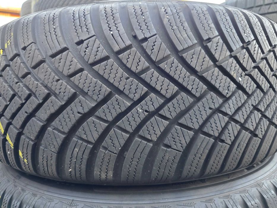 2бр Като нови зимни гуми 225 55 17 - Hankook - DOT 2023