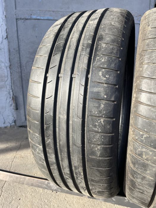 2 бр. летни гуми 215/50/17 Dunlop 5/5,5 mm DOT 0814