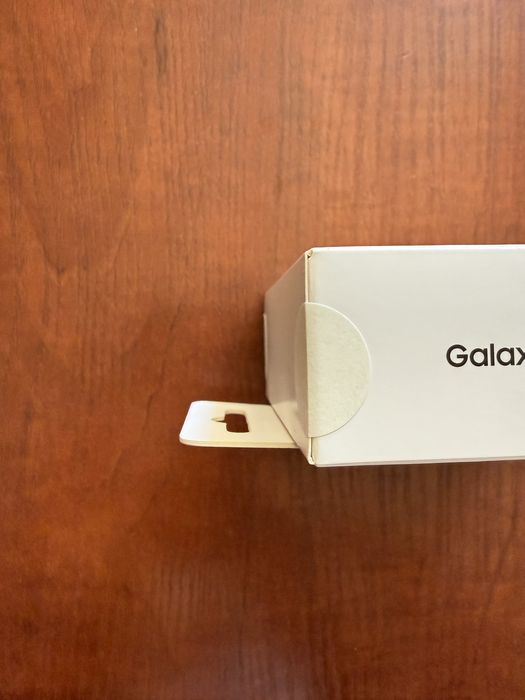 наушники Samsung Galaxy Buds Core новые