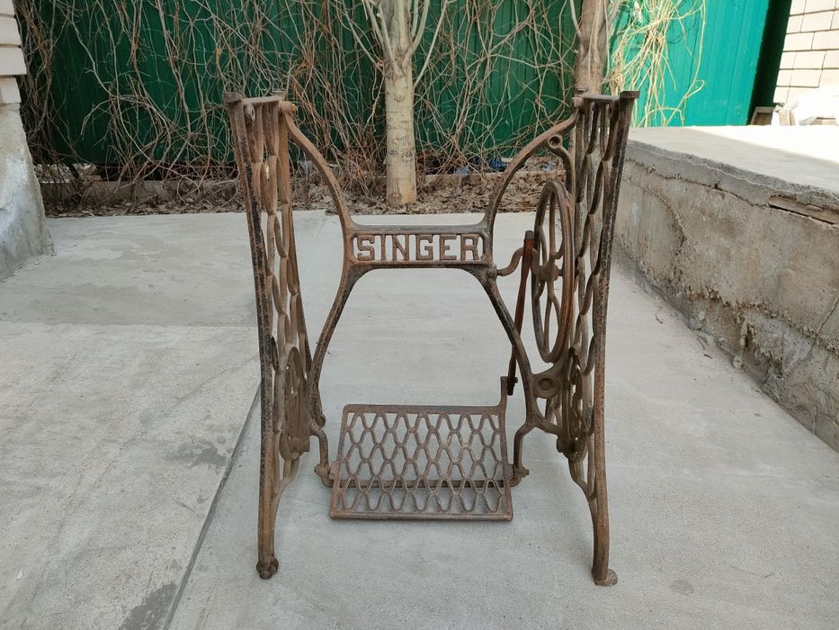 Основа швейной машинки Zinger