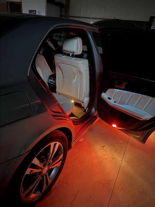 Mercedes Benz E300 Facelift Bluetec Hybrid Exclusive (Elegance)