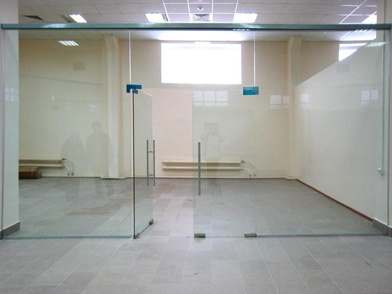 окна и двери акфа , каленное стекло 10 мм