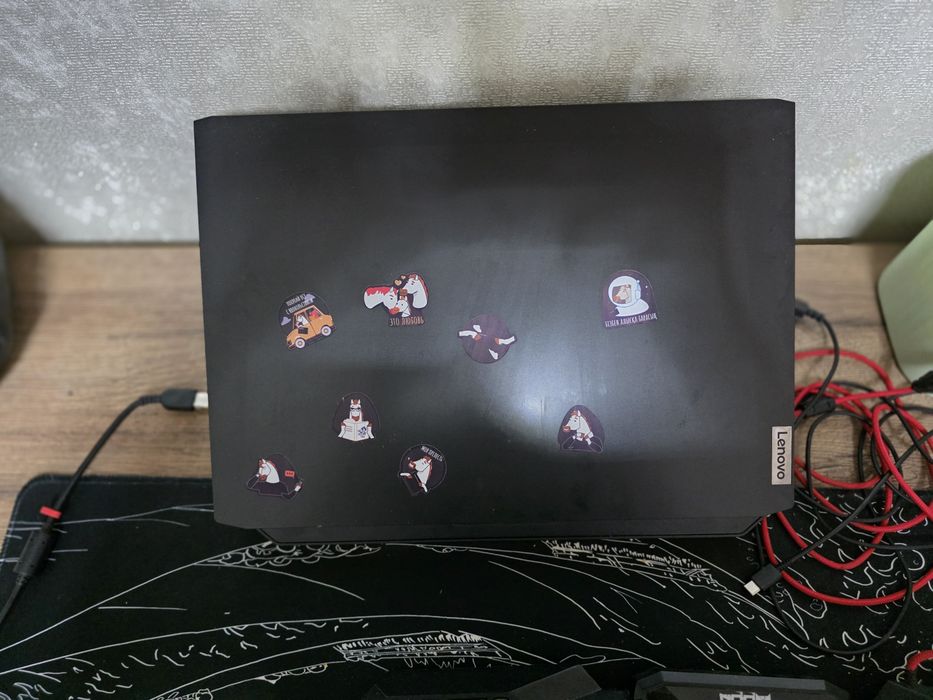 Игровой ноутбук Lenovo
