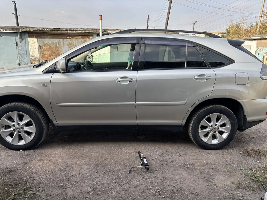 Продам комплект шин с дисками